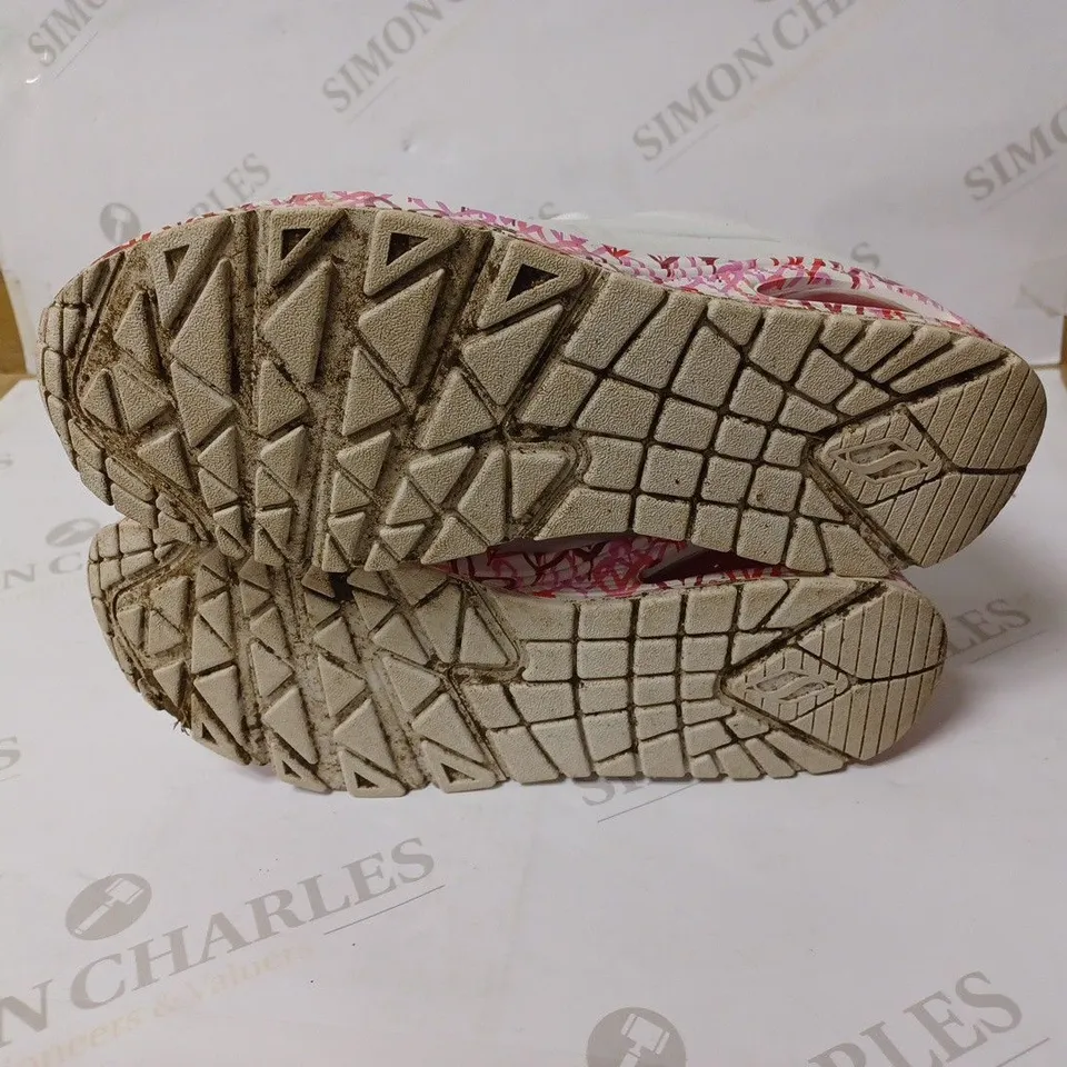 SKECHERS UNO LOVING GOLDCROWN DESIGN TRAINERS, WHITE/PINK, UK 6.5