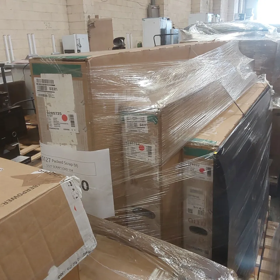 PALLET CONTAINING A LARGE QUANTITY OF ASSORTED DAMAGED TVs