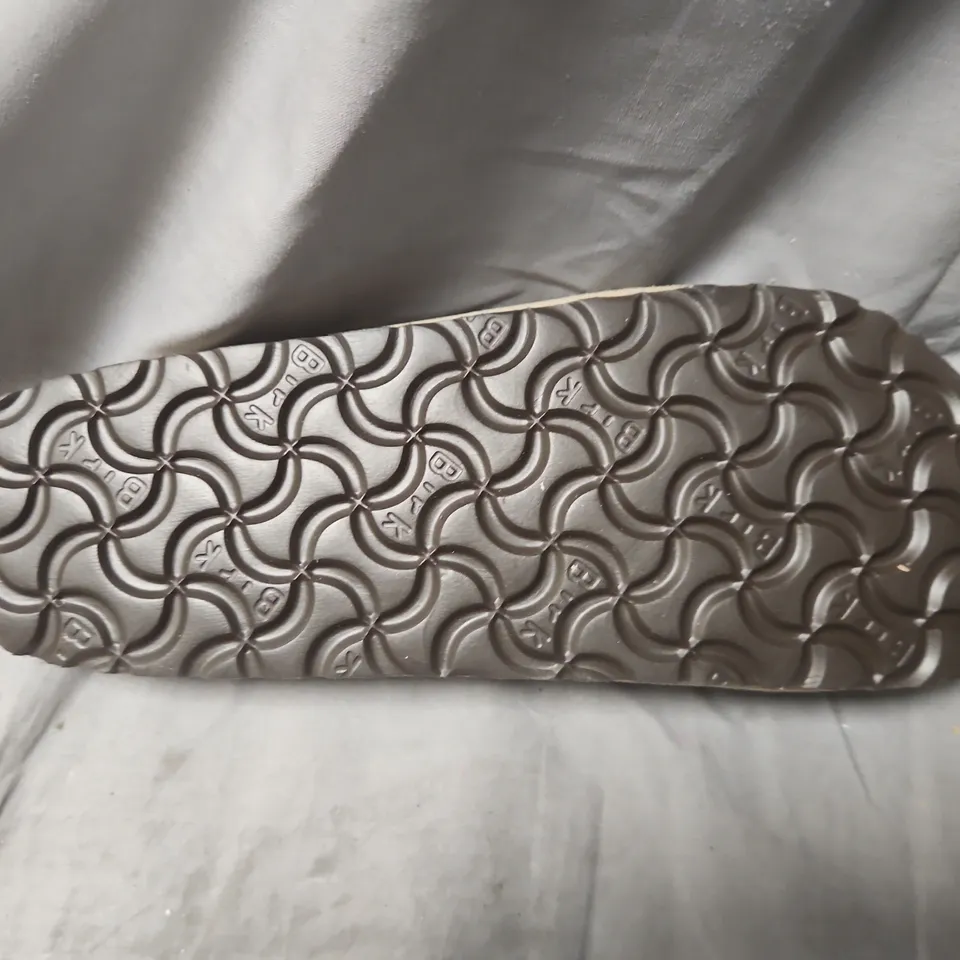 BIRKENSTOCK BOSTON BS TAUPE SUEDE SLIP-ON CLOG – UK 9 (EU 43)