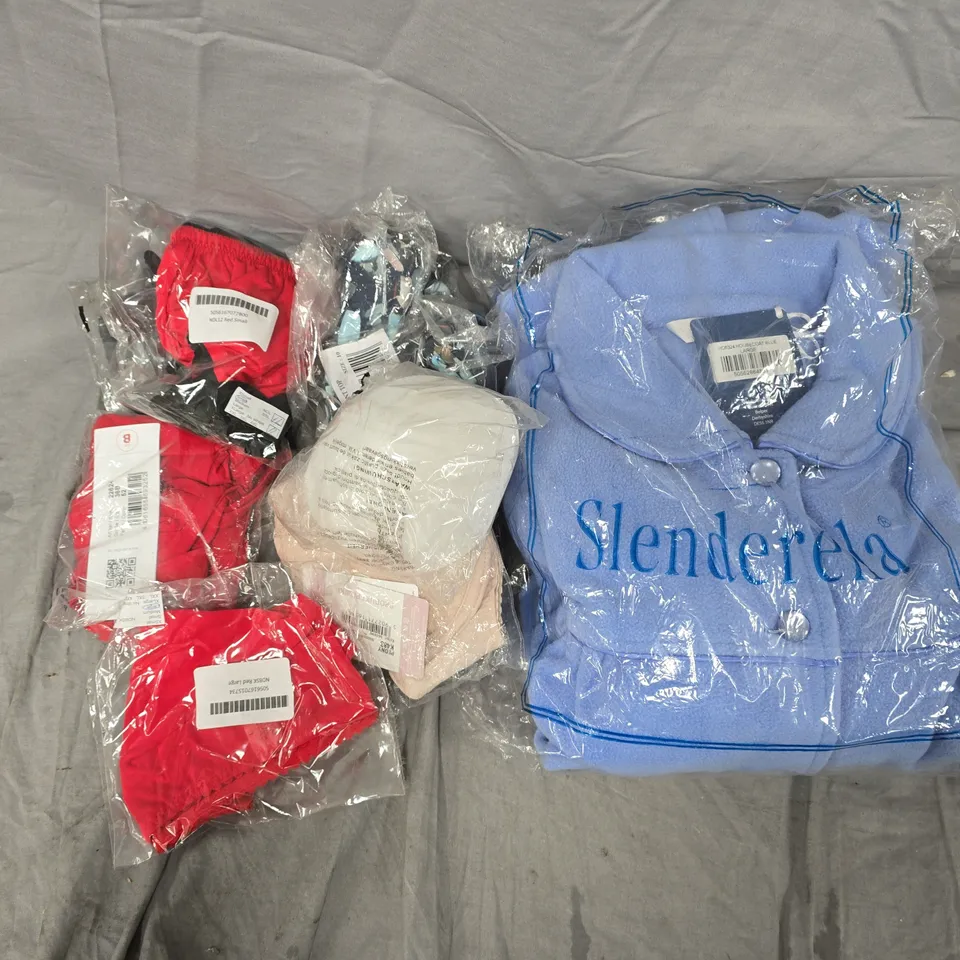 APPROXIMATELY 16 ASSORTED CLOTHING ITEMS IN VARIOUS COLOURS, SIZES, AND STYLES TO INCLUDE BRANDS SUCH AS SLENDERELLA, SUNFLAIR, VENA, ETC