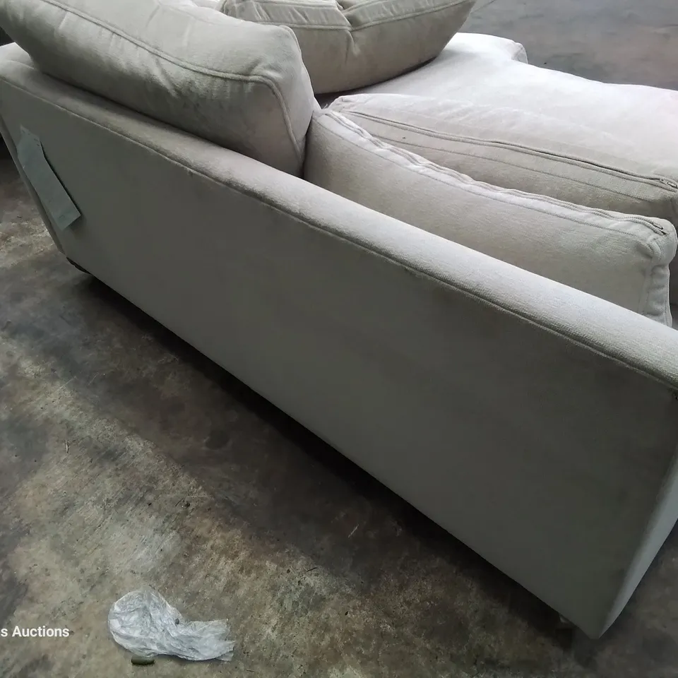 QUALITY BRITISH DESIGNER LOUNGE Co. SECTION WITH BOLSTER CUSHIONS