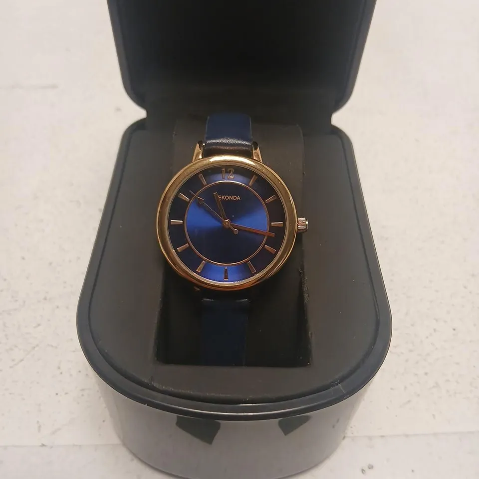 Sekonda wristwatch with blue dial in gold-tone case 