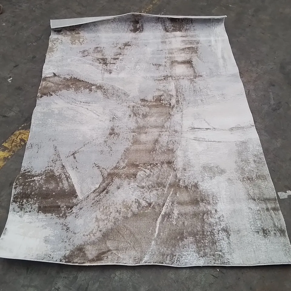 QUALITY DESIGNER AREA RUG - APPROXIMATELY 170X115CM