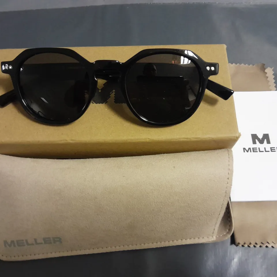 BOXED PAIR OF MELLER BLACK GLASSES