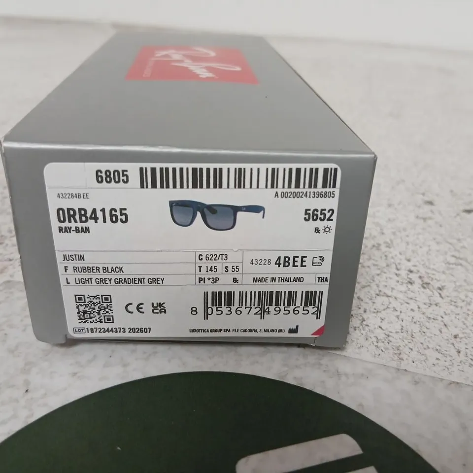 RAY-BAN JUSTIN SUNGLASSES – BLACK RUBBER FRAME, LIGHT GREY GRADIENT LENSES (ORB4165)