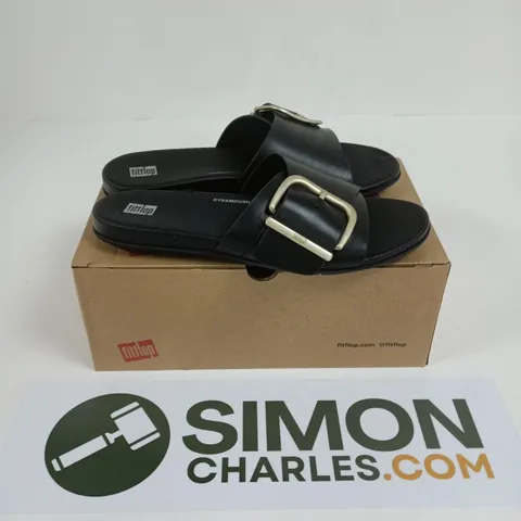 BOXED PAIR OF FITFLOP GRACIE MAXI-BUCKLE LEATHER SLIDES IN BLACK - UK 7