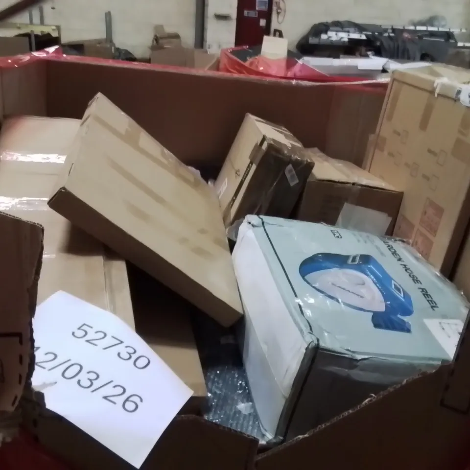 PALLET OF ASSORTED HOUSEHOLD GOODS AND PRODUCTS TO INCLUDE;SCOOTER,CHRISTMAS TREE 