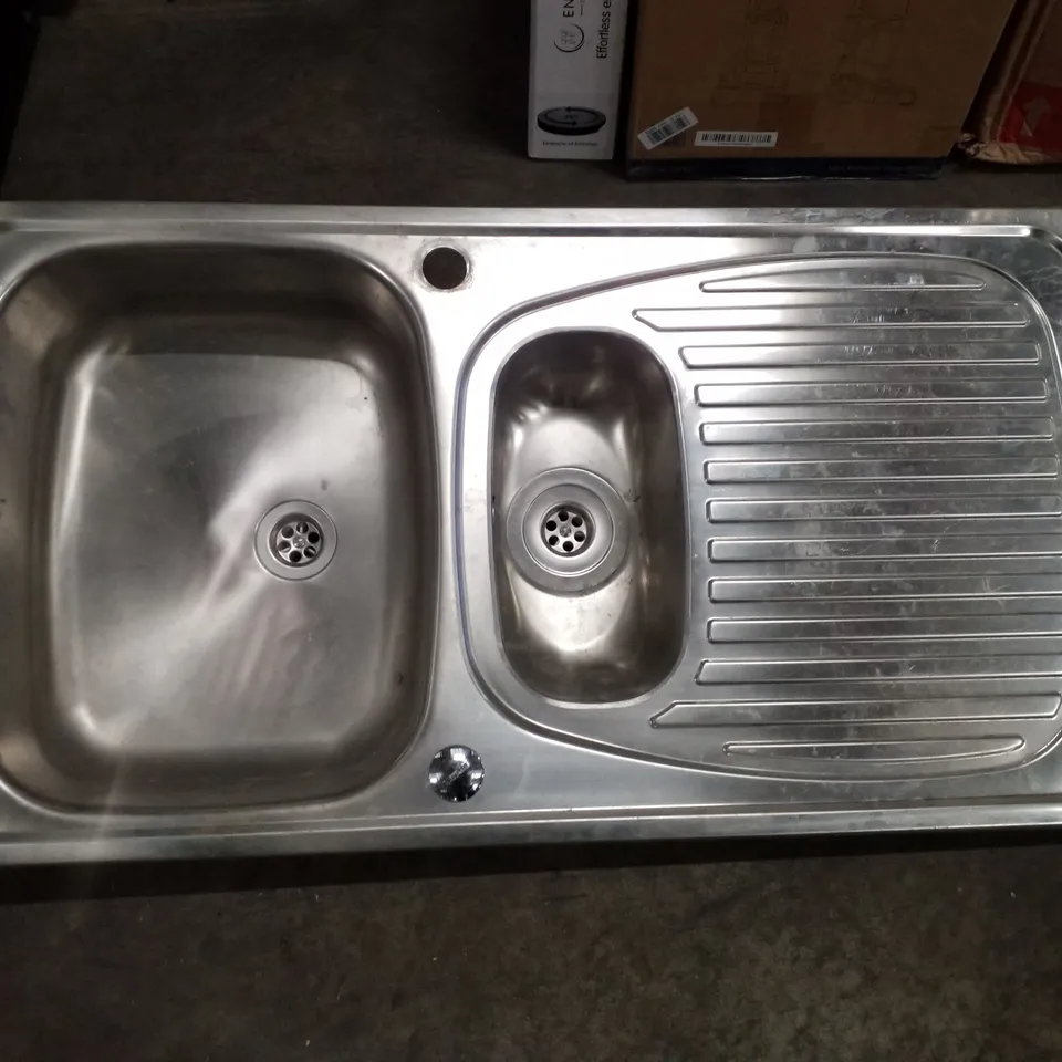 LEISURE STAINLESS STEEL SINK WITH DRAINER 