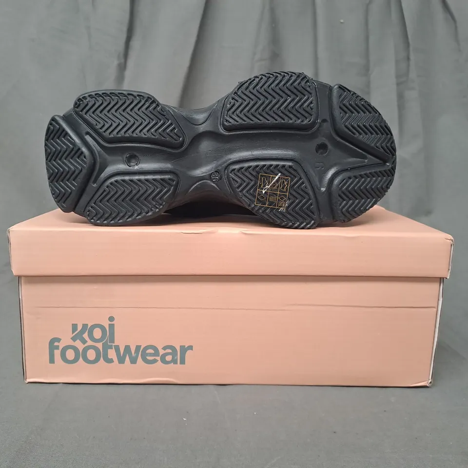 BOXED PAIR OF KOI LIZZIES V2 EXTRA CHUNKY TRAINERS IN BLACK EU SIZE 36