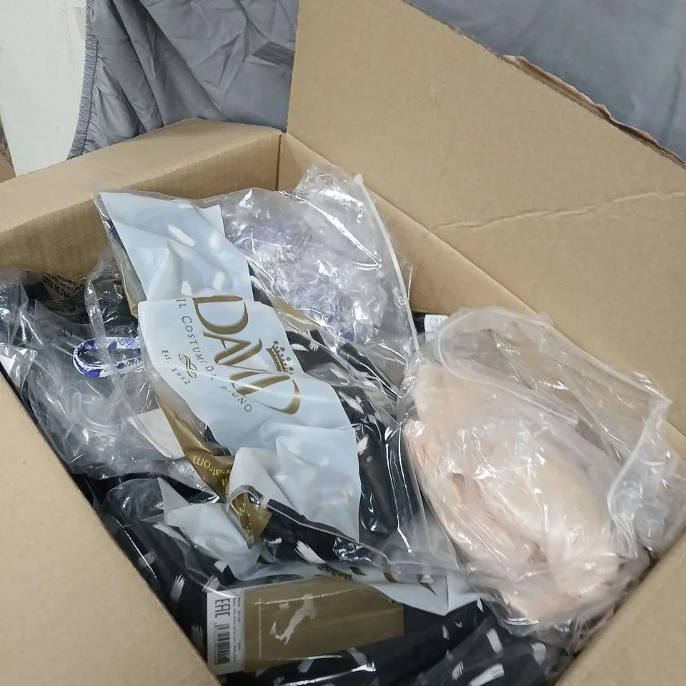 BOX OF APPROXIMATELY 25 ASSORTED DESIGNER CLOTHING AND LINGERIE ITEMS INCLUDING SLENDERELLA AND DAVID