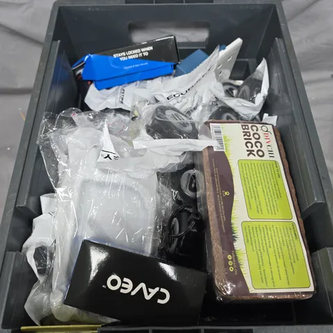 APPROXIMATELY 15 ASSORTED HOUSEHOLD ITEMS TO INCLUDE COCO BRICK , LOCKS , ETC 