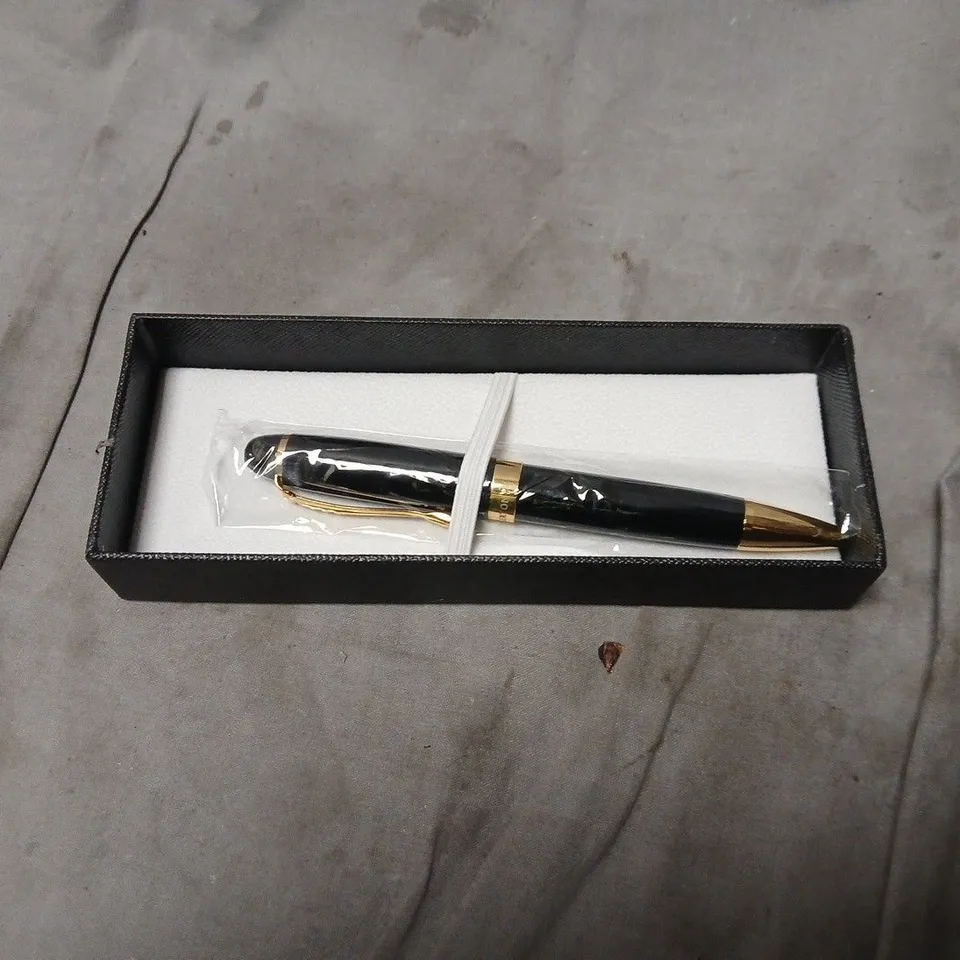 MANN EGERTON PRESENTATION PEN – BLACK RESIN WITH GOLD TRIM