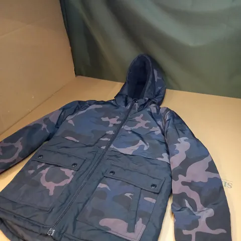 CHILDRENS MICHAEL KORS CAMOFLAUGE JACKET SIZE 10 YEARS