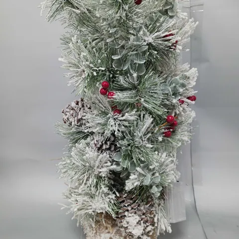 BOXED BAVARIAN PRE LIT TABLE TOP TREE