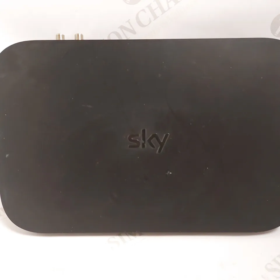 SKY Q SET TOP BOX - ES140