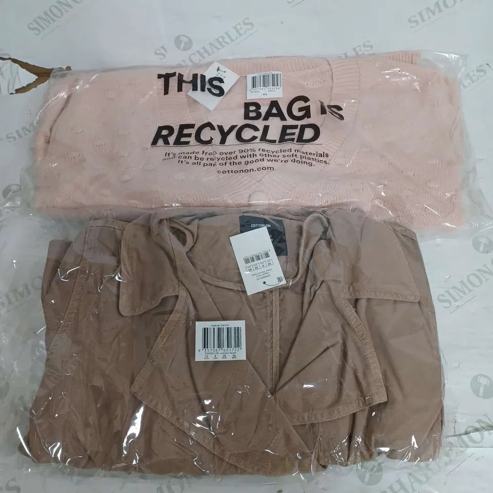 BOX OF APPROX 50 ASSORTED BRAND NEW CLOTHING ITEMS IN VARIOUS SIZES TO INCLUDE - CASUAL TRENCH COATS & CURVE KNOBBLY CARDI 