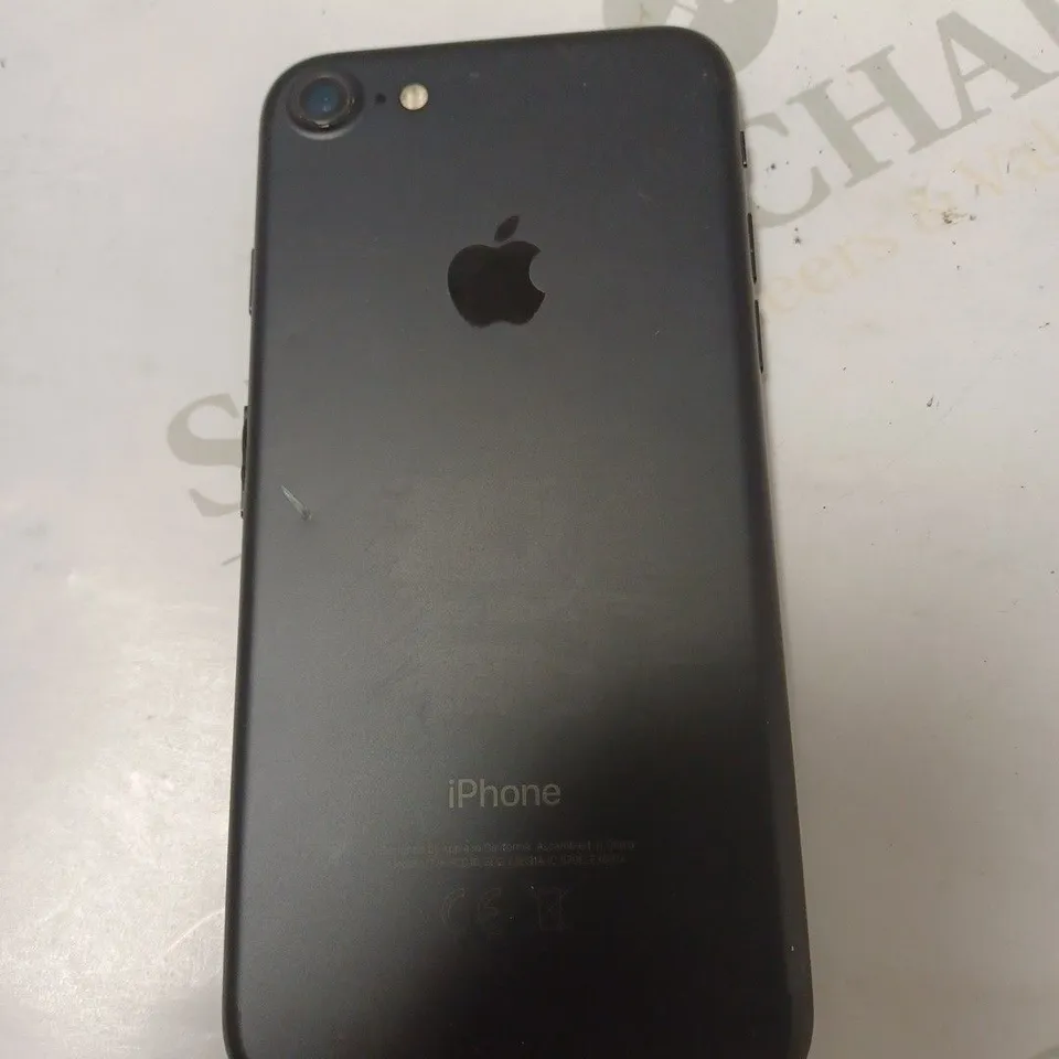 APPLE IPHONE 7 (A1778) SMARTPHONE