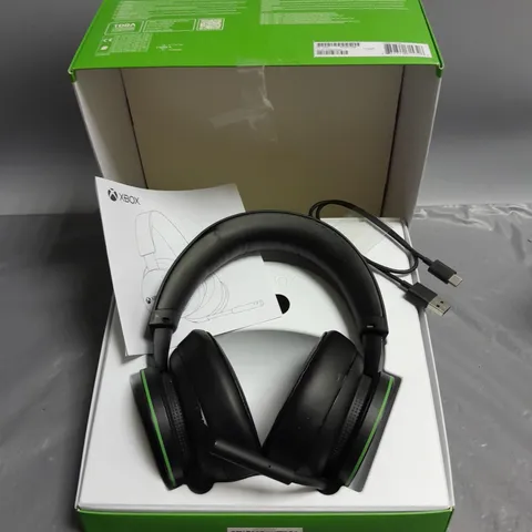 BOXED XBOX WIRELESS HEADSET IN BLACK