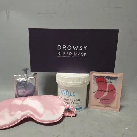 APPROXIMATELY 9 ASSORTED HEALTH & BEAUTY ITEMS TO INCLUDE - DROWS SLEEP MASK , GRACE & STELLA MOISTURIZING EYE MASKS , OVELLE CREAM BP ETC