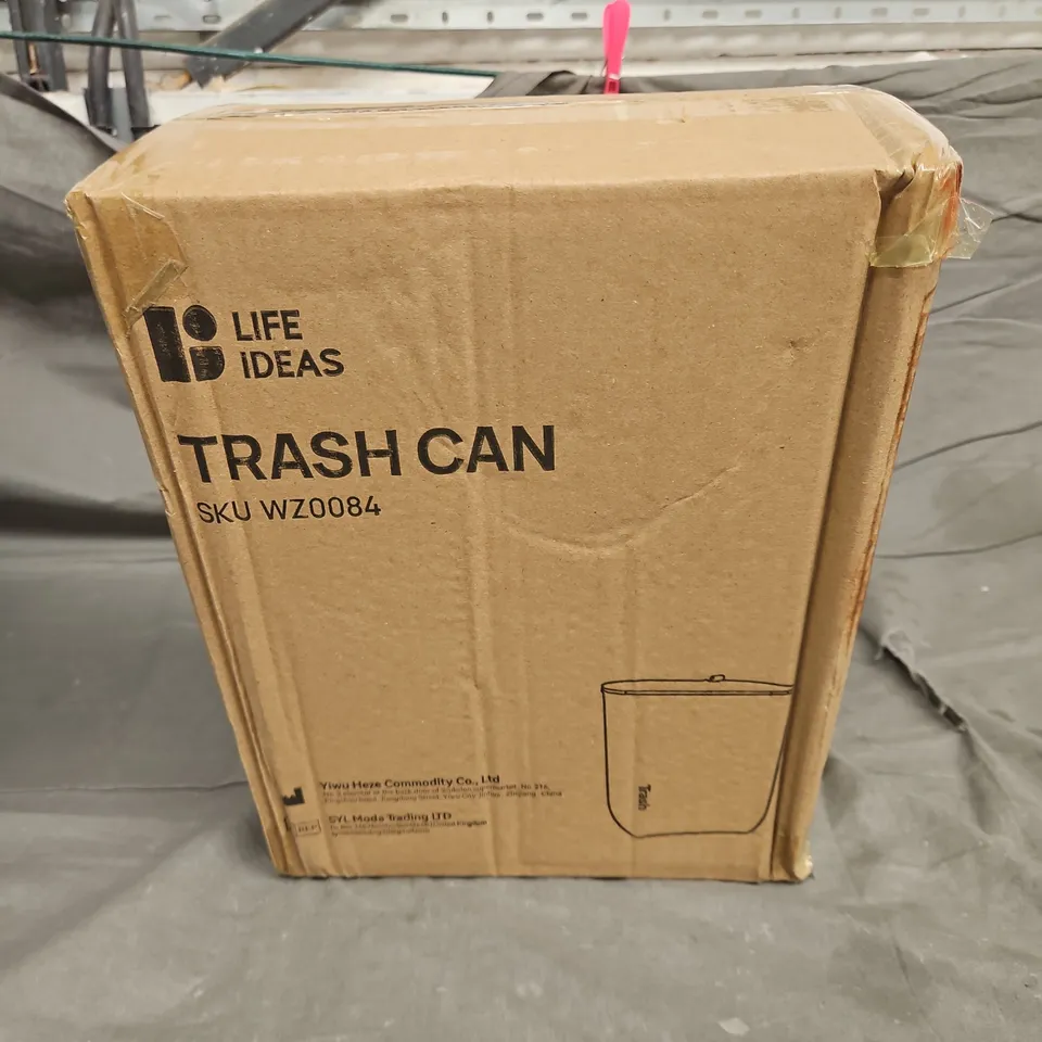 BOXED TRASH CAN 