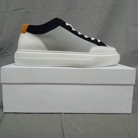 BOXED PAIR OF CLEENS LUXOR TRAINERS IN NAVY/WHITE SIZE UK 8.5