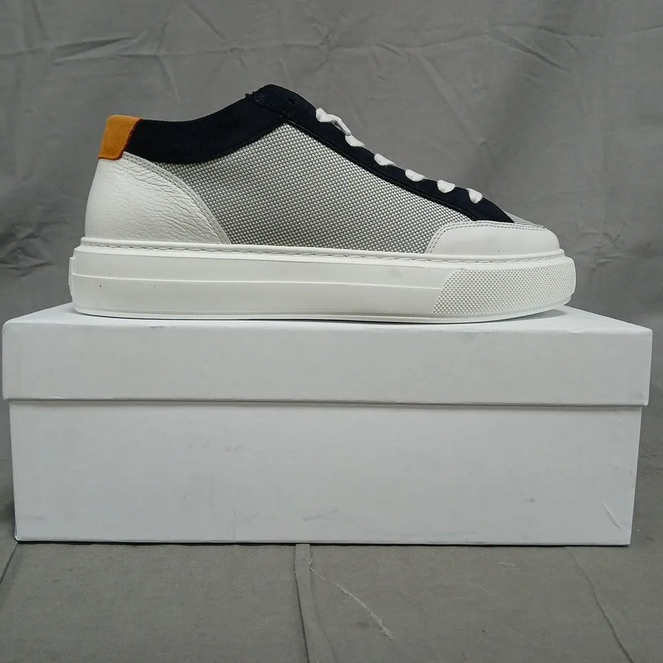 BOXED PAIR OF CLEENS LUXOR TRAINERS IN NAVY/WHITE SIZE UK 8.5