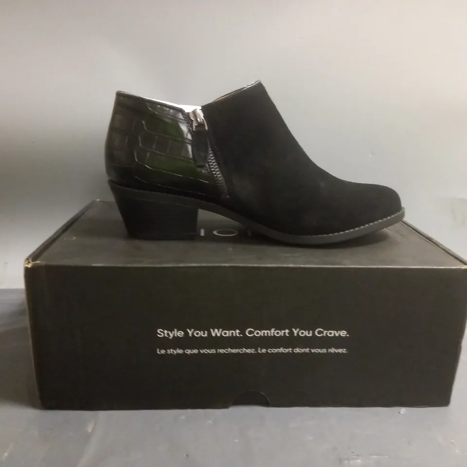 VIONIC MARISSA BOOTS SUEDE BLACK SIZE 5