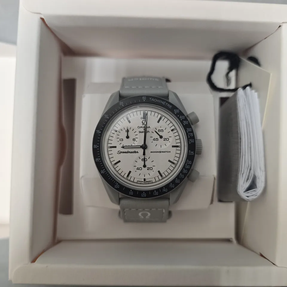 OMEGA X SWATCH MISSION TO THE MOONPHASE WATCH 