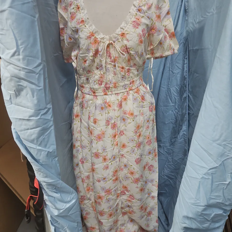 NOBODY'S CHILD X ELIZABETH SCARLETT FLORAL DRESS – UK 12