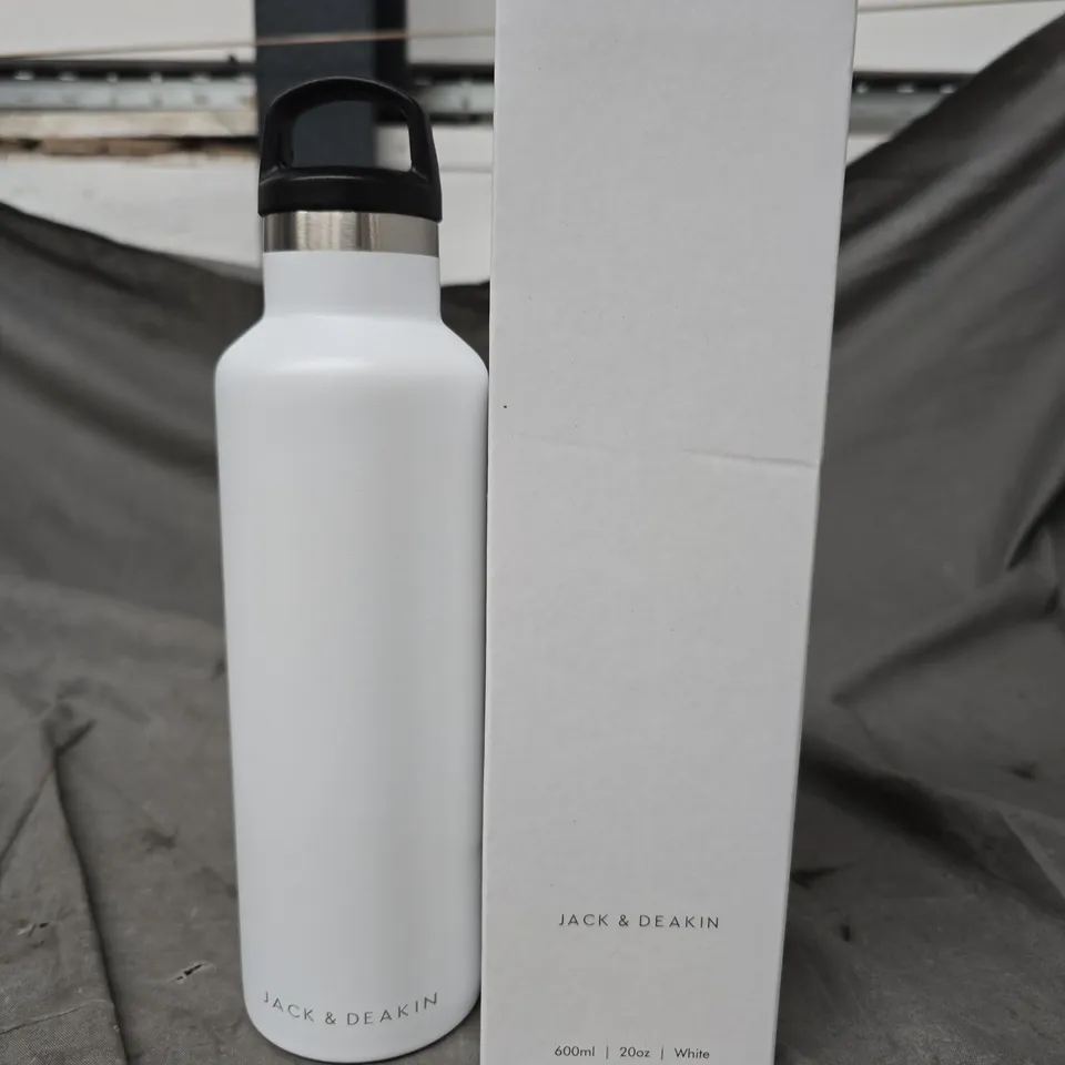 BOXED JACK AND DEAKIN WATER BOTTLE - 600ML