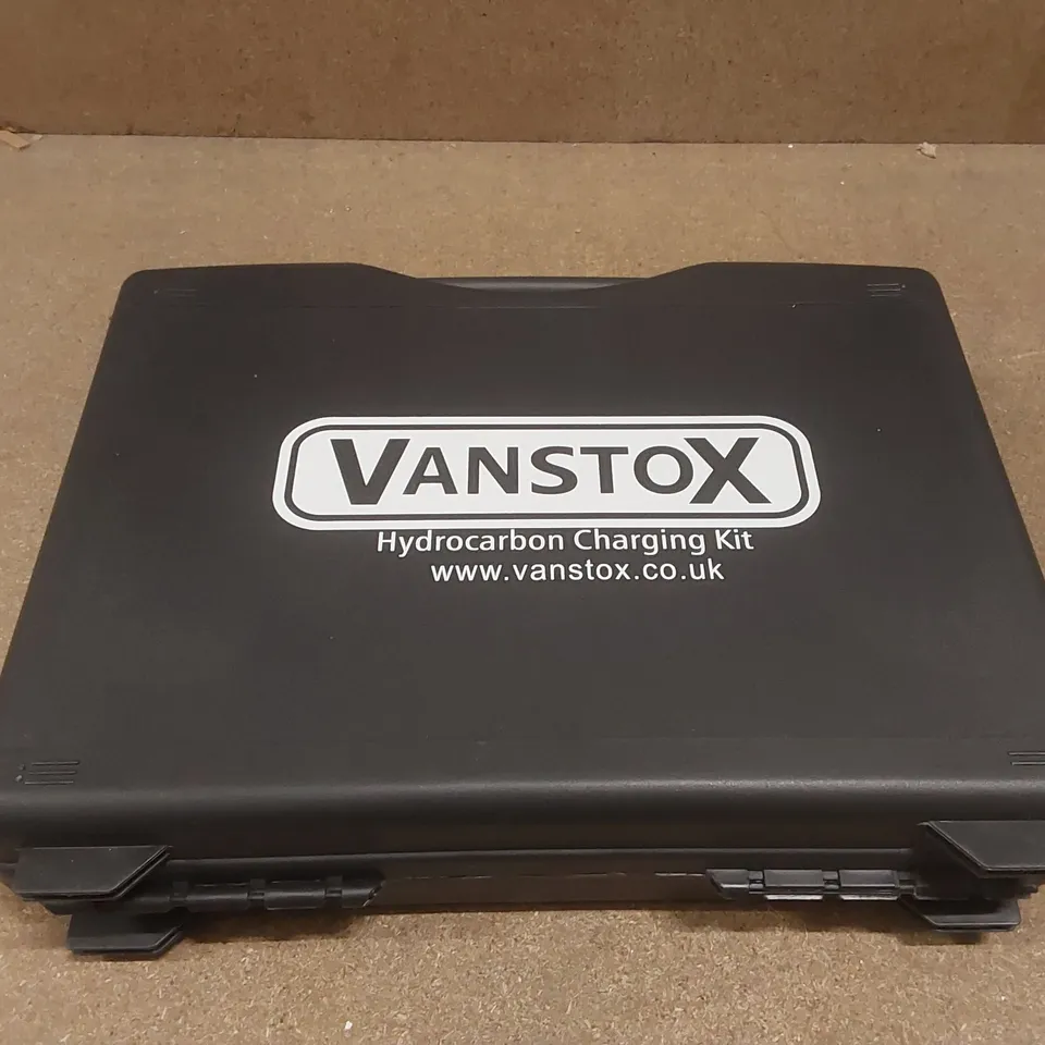 VANSTOX HYDROCARBON CHARGING KIT
