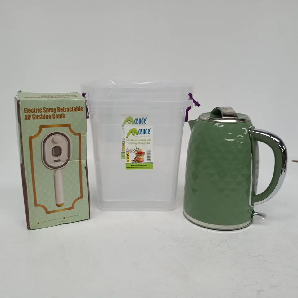 CAGE OF APPROXIMATELY 18 ASSORTED ITEMS TO INCLUDE GEORGE GREEN KETTLE, ELECTRIC SPRAY AIR CUSHION COMB, SET OF 2 10L STORAGE BOXES ETC