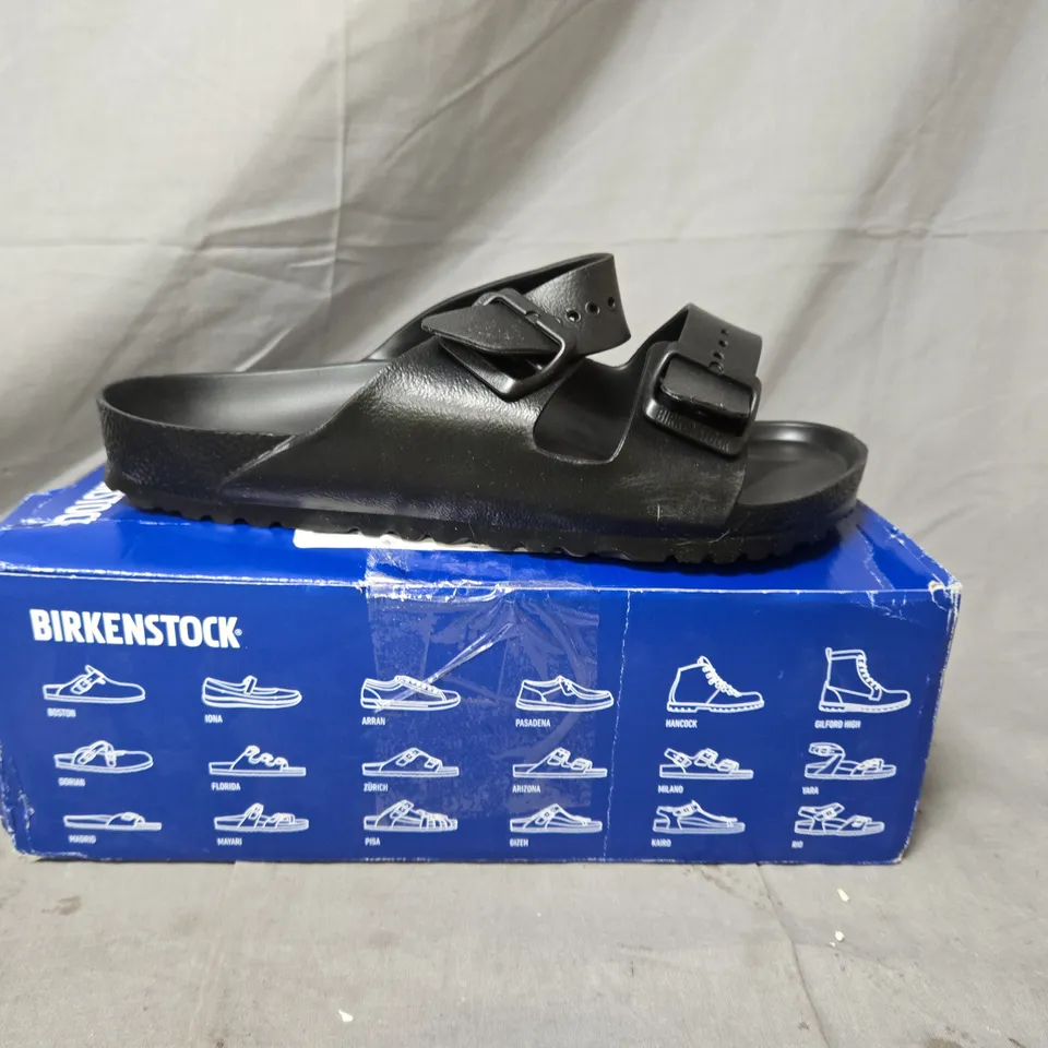 BIRKENSTOCK MEN'S ARIZONA EVA SANDAL - BLACK - SIZE 7.5