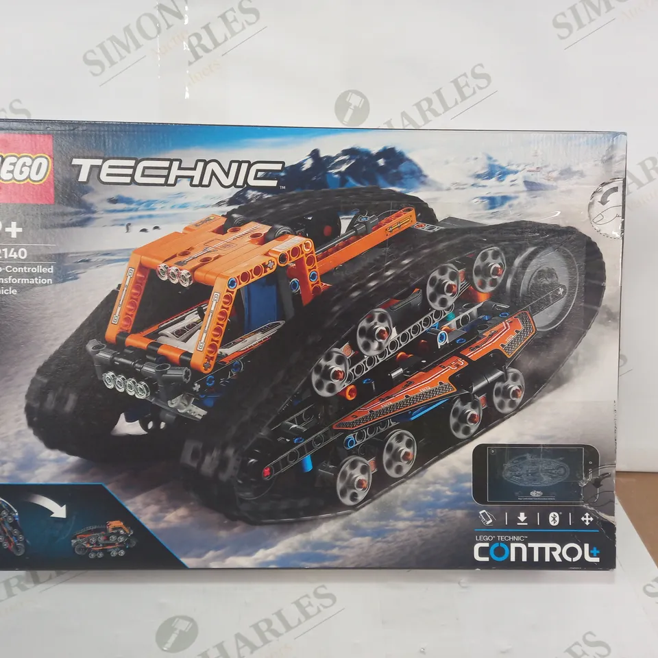 LEGO TECHNIC 42140 APP-CONTROLLED TRANSFORMATION VEHICLE