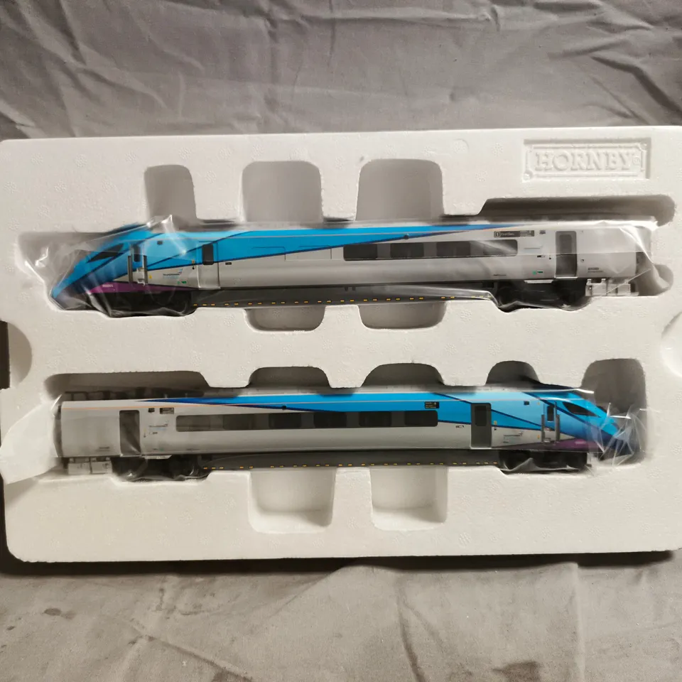 HORNBY 00 GAUGE TPE CLASS 802/2 'NOVA' - SET NUMBER 802203