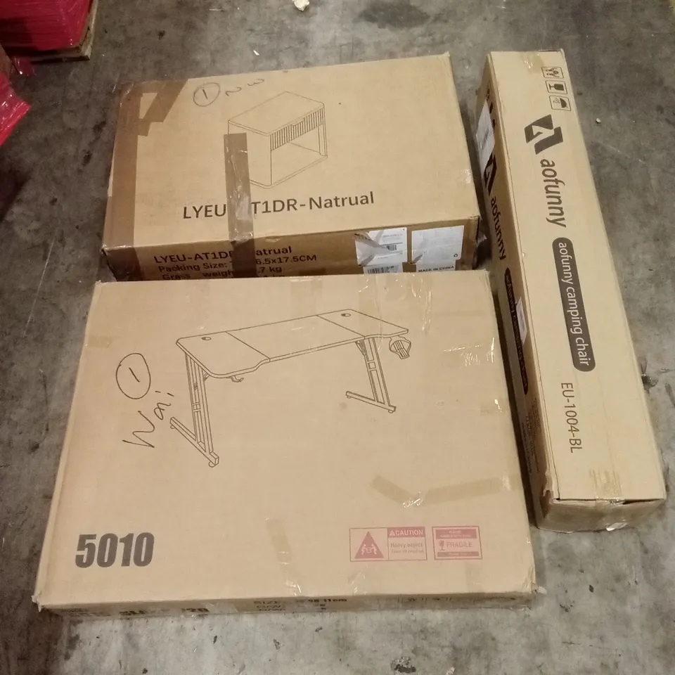 PALLET OF ASSORTED HOUSEHOLD GOODS AND PRODUCTS TO INCLUDE; CAMPING CHAIRS, COMPUTER DESK, OFFICE CHAIR, BOXED FURNITURE ETC