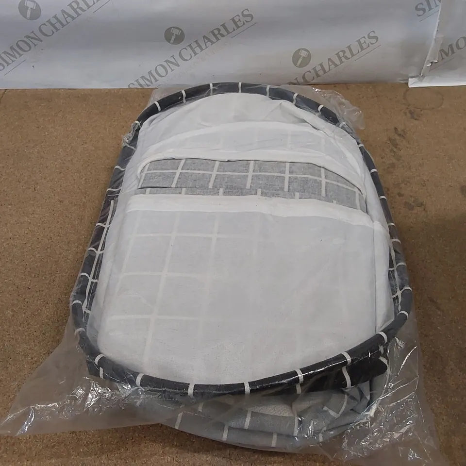 BOX OF APPROXIMATELY 6X 2PCS BRAND NEW 43L LAUNDRY BASKETS (1 BOX)