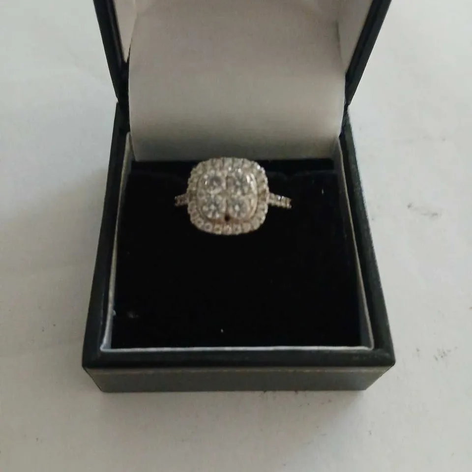 TEN ASSORTED STERLING SILVER RINGS