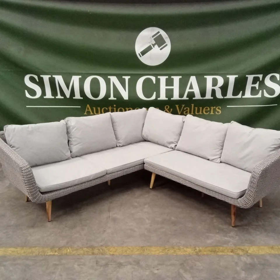 GEORGIA OUTDOOR PATIO CORNER SOFA & COFFEE TABLE/FOOTSTOOL RRP £995