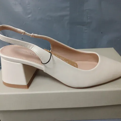 BOXED PAIR OF EVEN & ODD POINTED TOE HEELED SHOES IN BLACK - SIZE 37
