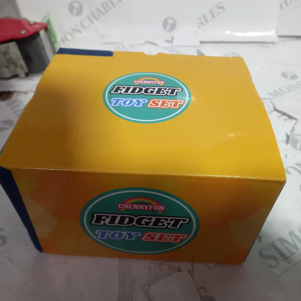 FIDGET TOY SET 