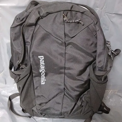 PATAGONIA ULTRALIGHT BLACK HOLE MINI HIP PACK IN BLACK