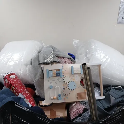 PALLET OF APPROXIMATELY 150 ASSORTED ITEMS TO INCLUDE BABY TOYS , CLOTHING ITEMS AND CHRISTMAS DECORATIONS - COLLECTION ONLY 