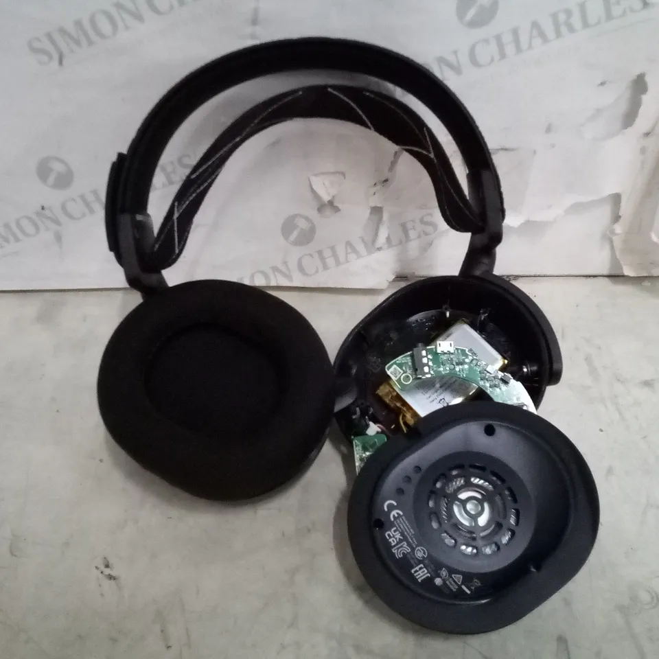 BOXED STEELSERIES ARCTIS 9 WIRELESS GAMING HEADSET