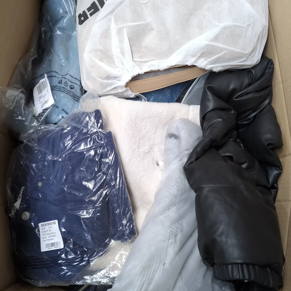 APPROXIMATELY 20 ASSORTED CLOTHING AND FASHION PRODUCTS IN VARIOUS STYLES AND SIZES - COLLECTION ONLY