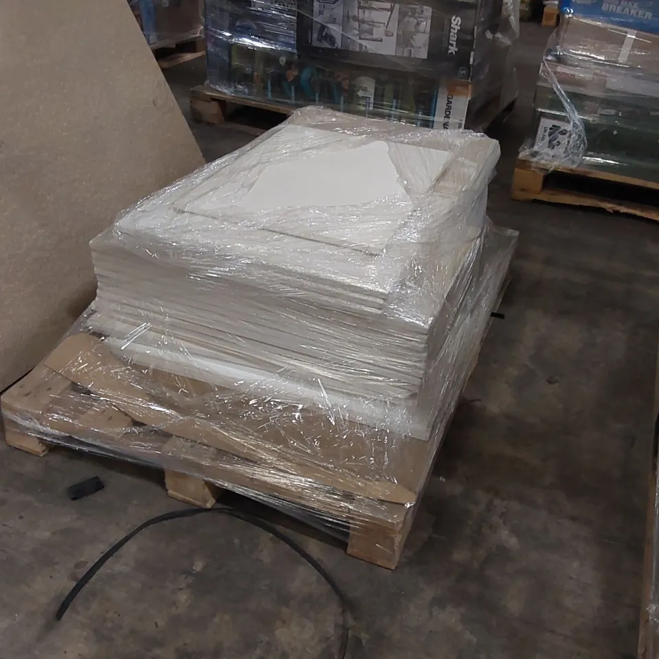 PALLET OF LARGE QUANTITY OF KITCHENS/BEDROOM REPLACEMENT CABINET DOOR/DRAWER/END PANELS IN ASSORTED SIZES