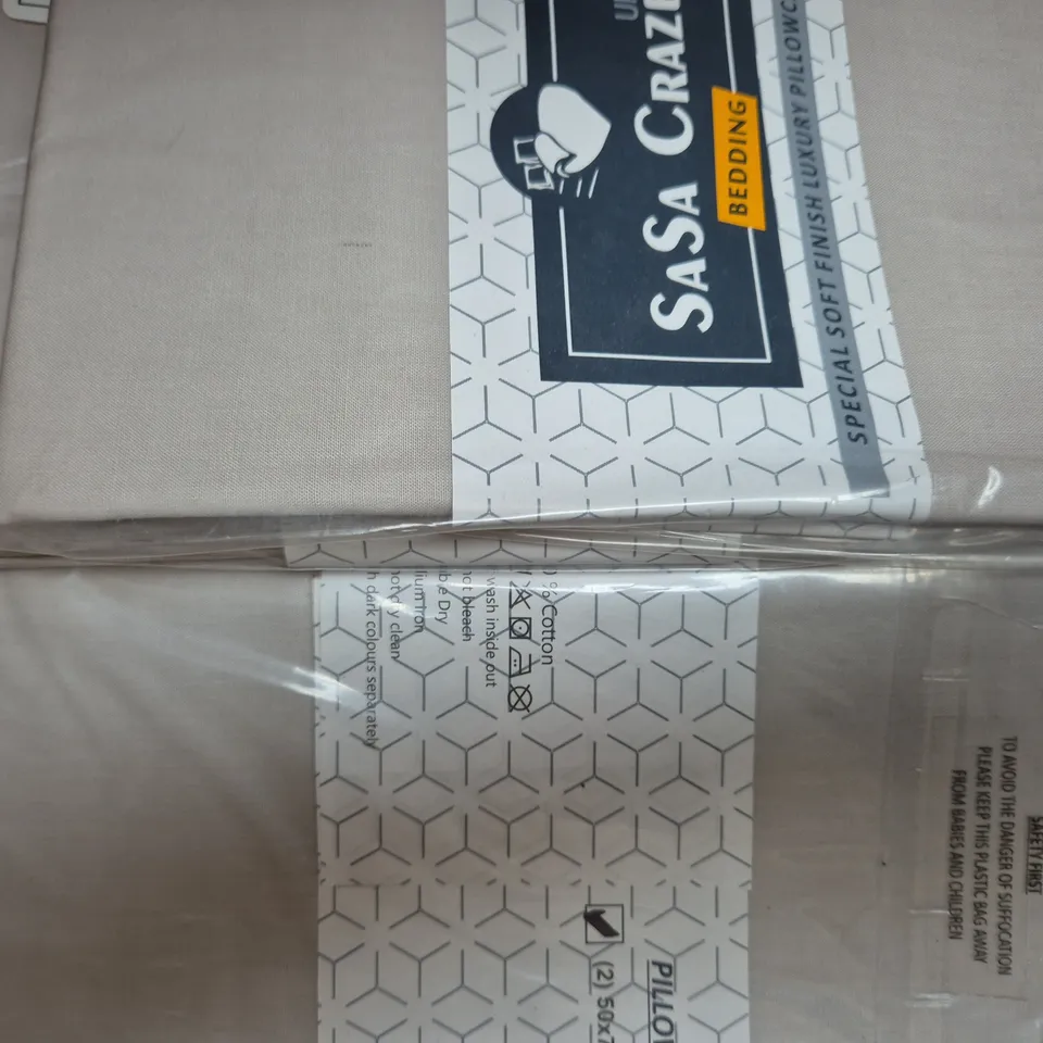 BOX OF APPROXIMATELY 10 ASSORTED SASA CRAZE PILLOWCASE PAIRS IN VARIOUS COLOURS, ETC