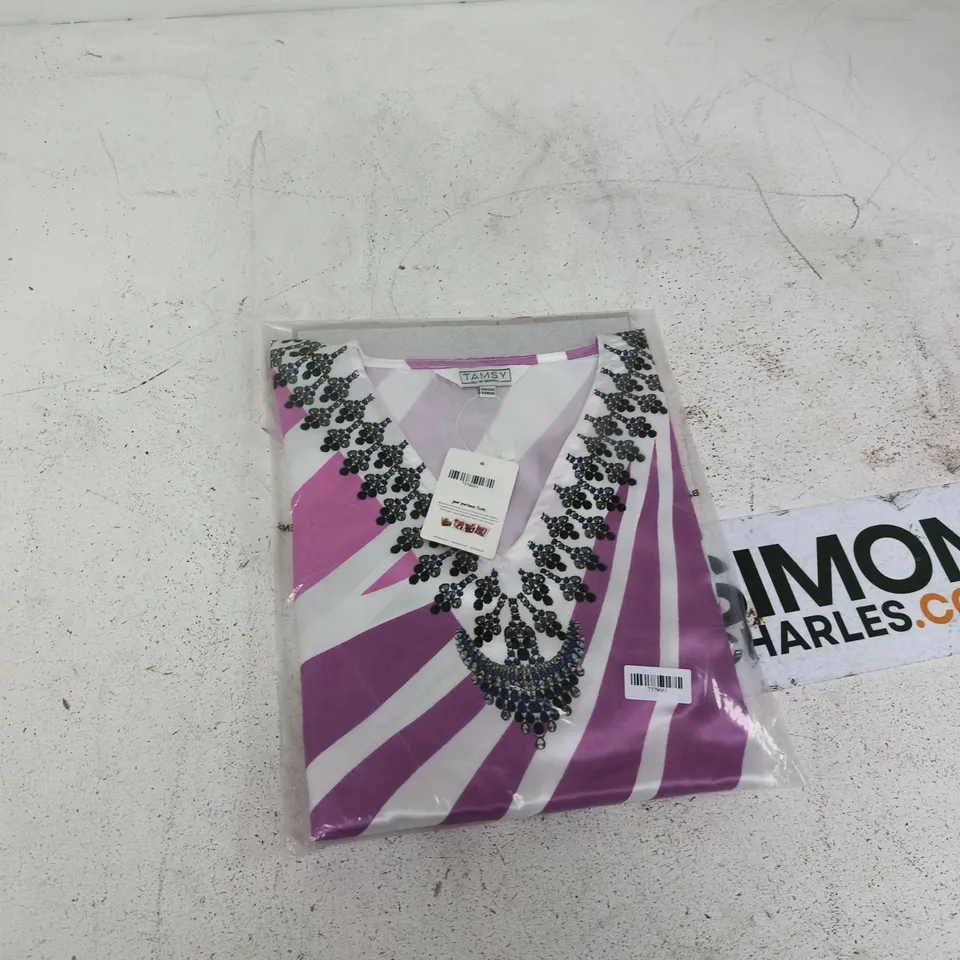 BOX OF APPROXIMATELY 70 ASSORTED CLOTHING ITEMS TO INCLUDE: TAMSY BLOUSE