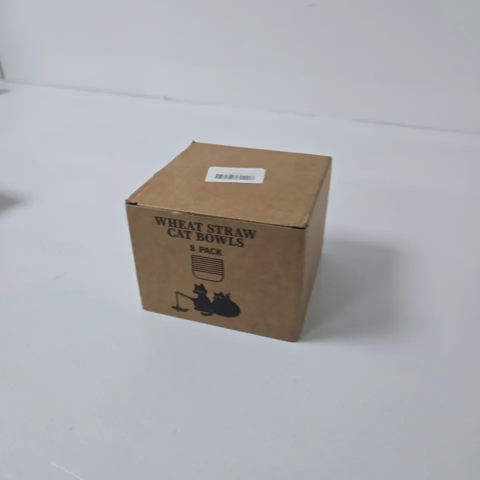 BOX OF APPROXIMATELY 15 ASSORTED HOUSEHOLD ITEMS INCLUDING HEAVY DUTY REFUSE SACKS , COMPOSTABLE WASTE BAGS AND WHEAT STRAW CAT BOWLS