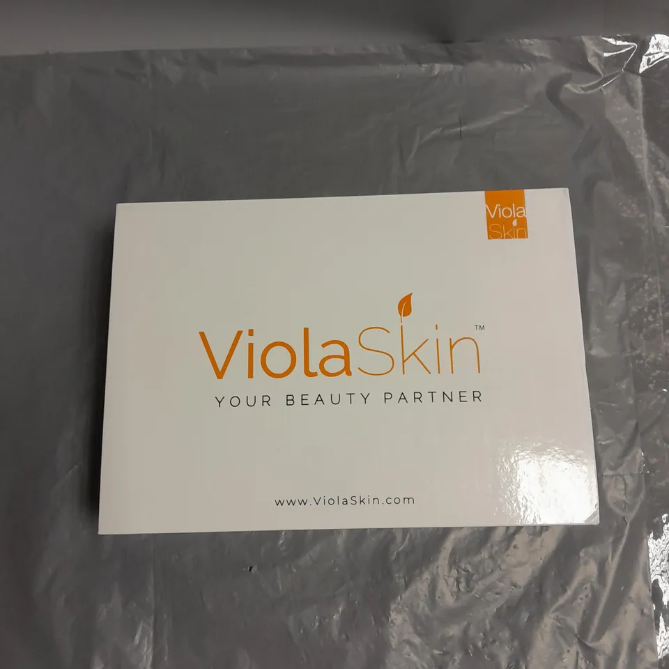 BOXED VIOLA SKIN LUXURY SERUM COLLECTION